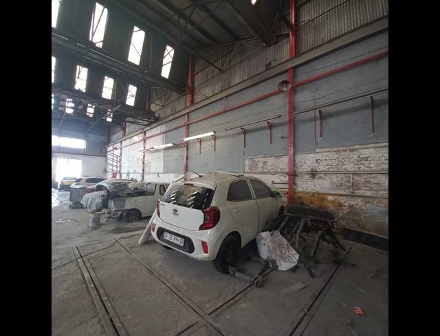 995M² WAREHOUSE FOR SALE IN JOHANNESBURG CENTRAL